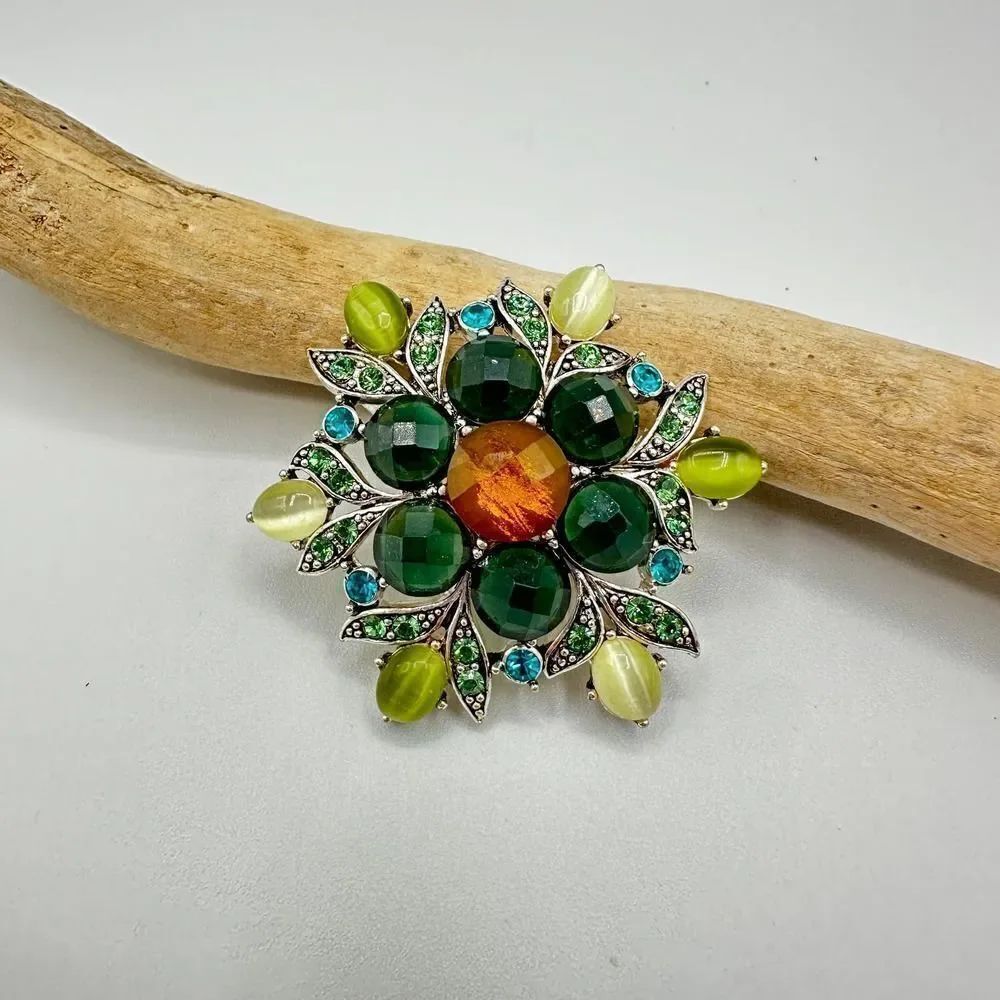 Vintage Flower Beaded Crystal Brooch